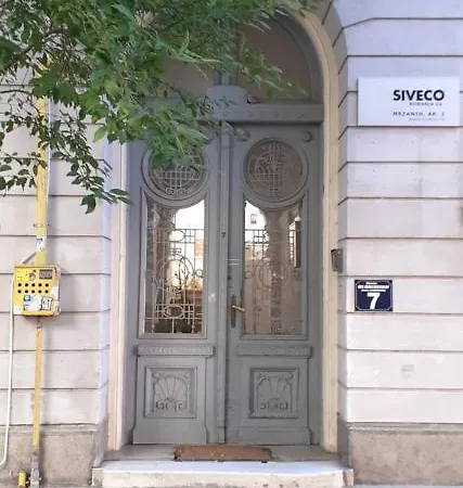 The Aristocrat Apartment *